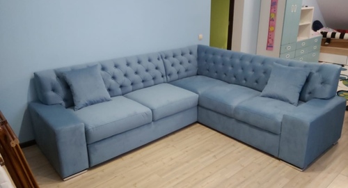 Перетяжка углового дивана на дому.  Выставочный центр